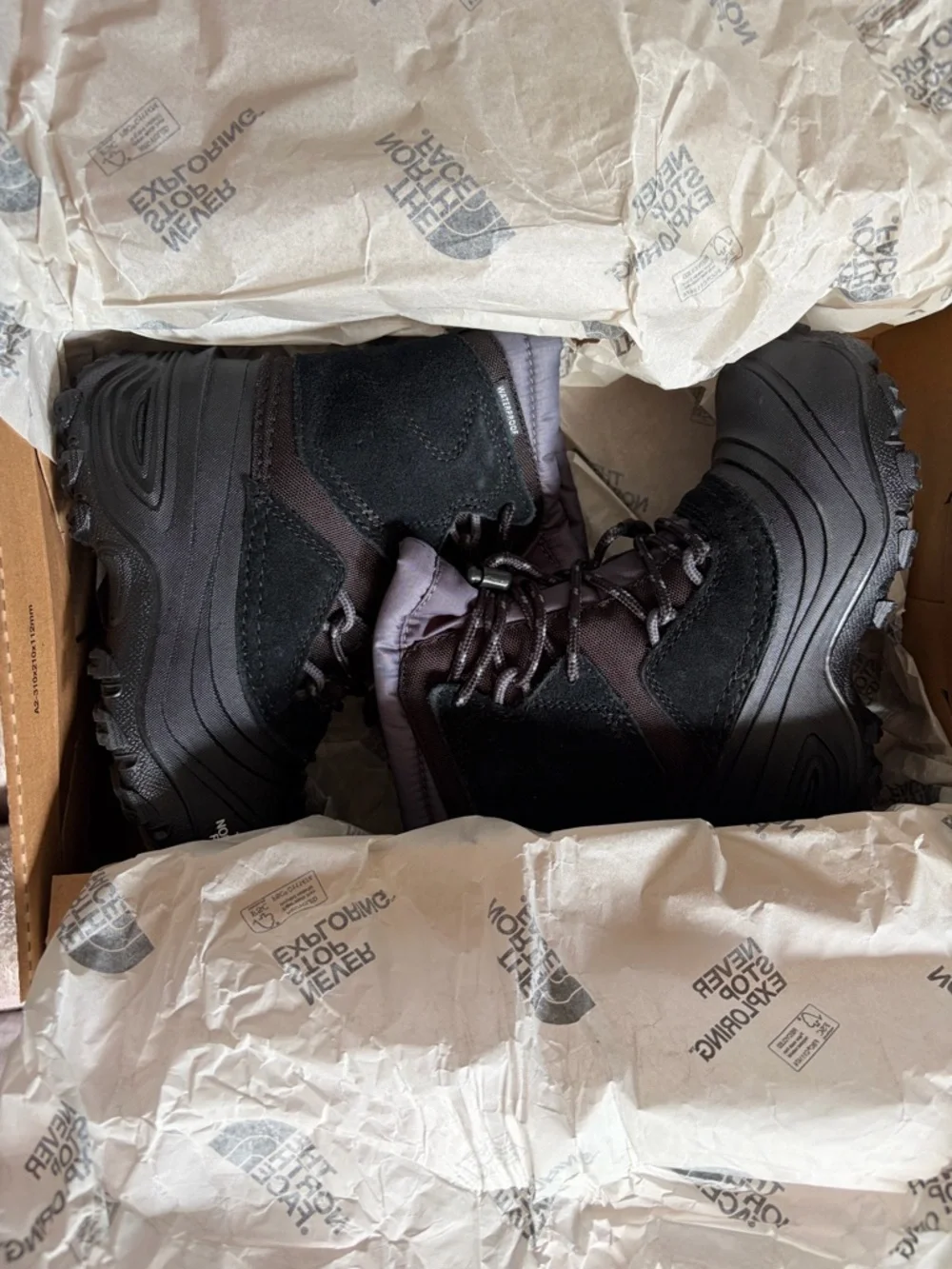 ✨$55✨NIB•The North Face Kids’ Teen Alpenglow V Waterproof Boot | Black | Size 11